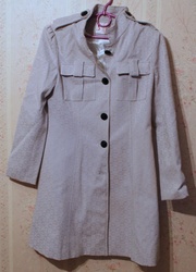 Продам брендовые пальто маленького размера с отличном состоянии!!