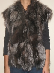 Меховой жилет из чернобурки