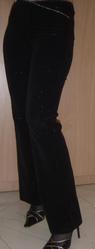 Продам нарядные бархатные брючки,  черного цвета с блеском