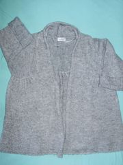 Интернет-магазин стоковой одежды предлагает.