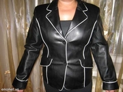 Продам пиджачок из кожзама