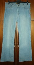 Джинсы голубого цвета прямого кроя раз. 52-54  Цена 50грн