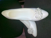 Продам женские свадебные туфли