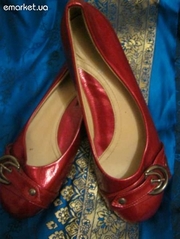 даром новые лаковые туфли