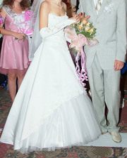 Изысканое свадебное платье