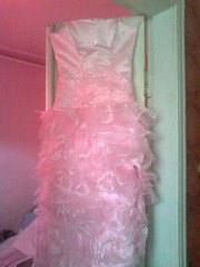 Вечернее платье, розовое, с разрезом с левой стороны, продам срочно, торг.