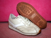 Кроссовки р. 39, кожзам