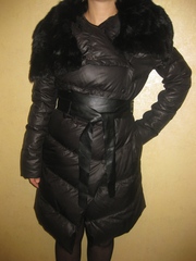 Продам пуховик черный стеганный
