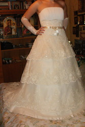 Свадебное платье цвета шампанского