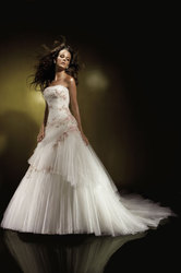 Свадебное платье, коллекция Benjamin Roberts