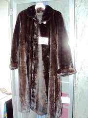 Норковые и другие шубы, а также б/у одежда из Германии.