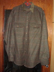 продам мужскую рубашку шерстяную , фирменную
