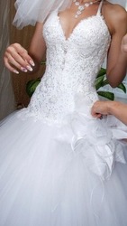 Продам свадебное платье и тройку для жениха (Жилет, галстук, платок)