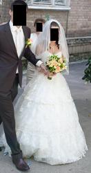 Продам свадебное платье б/у маленького размера