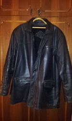 продам кожанную куртку с натуральной подстёжкой р-56.рост-5.