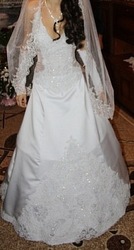 Продам ексклюзивну білу весільну сукню